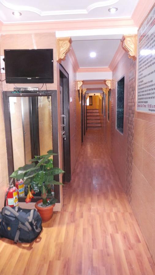 Hotel Shadab Palace 뭄바이 외부 사진